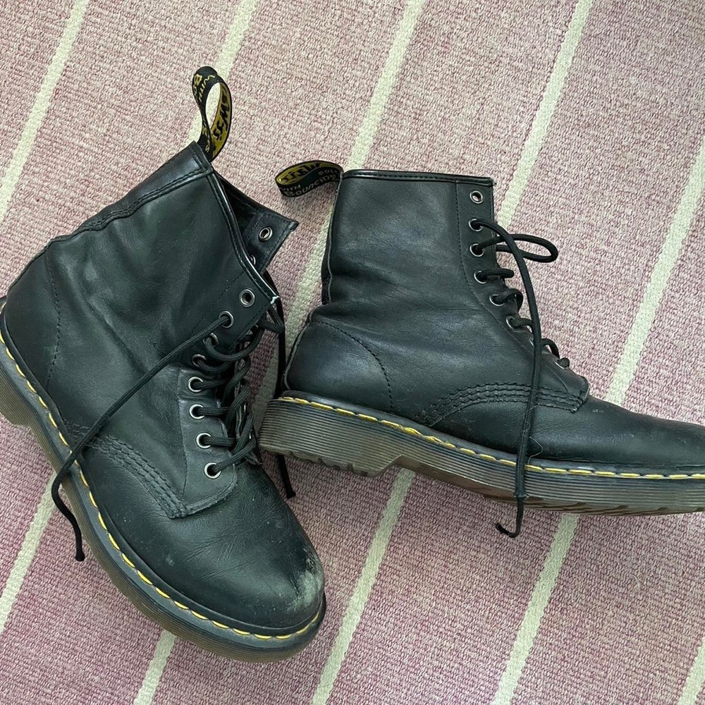 Black Doc Marten Pascal Virginia Leather 1460 Boot
